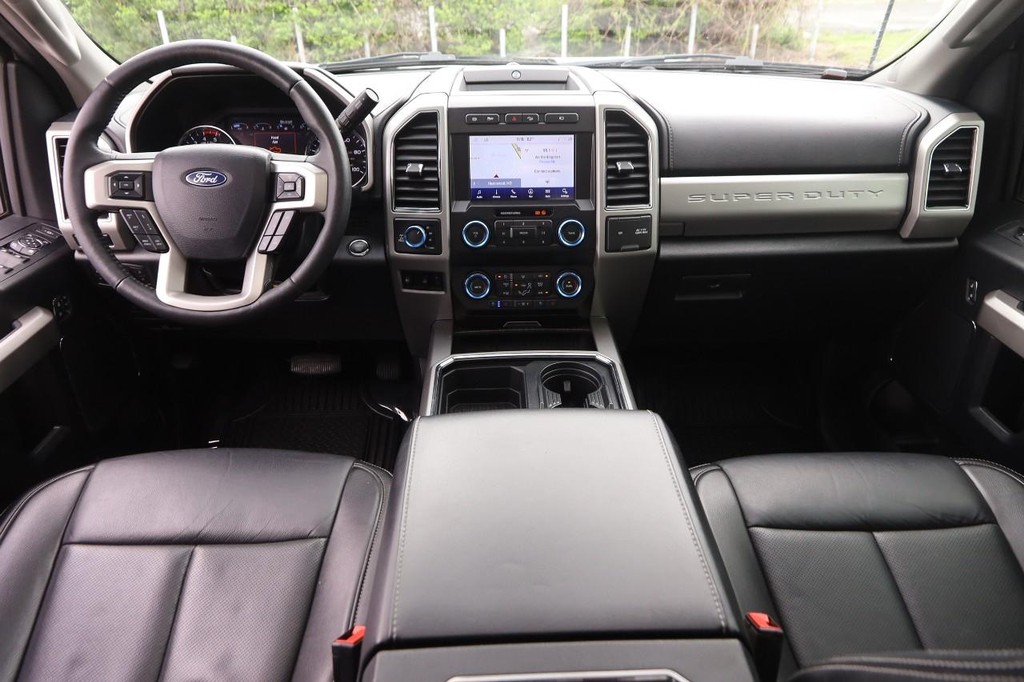 Ford Super Duty F-350 SRW Vehicle Image 25