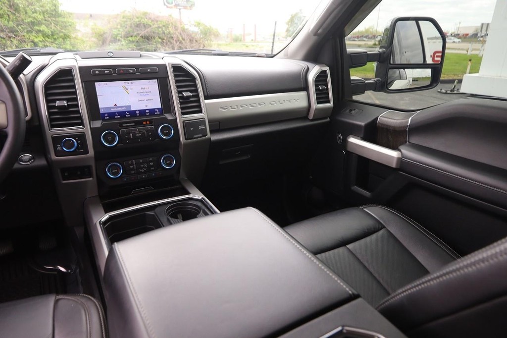 Ford Super Duty F-350 SRW Vehicle Image 29