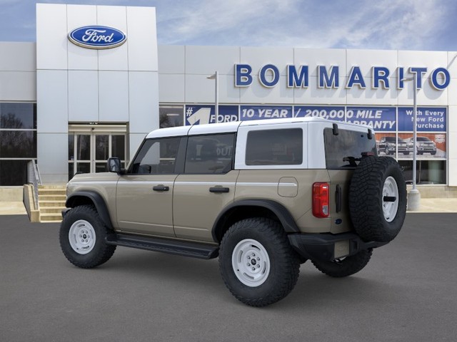 Ford Bronco Vehicle Image 04