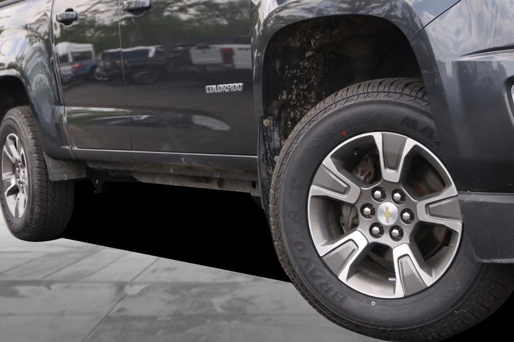 Chevrolet Colorado Vehicle Full-screen Gallery Image 03