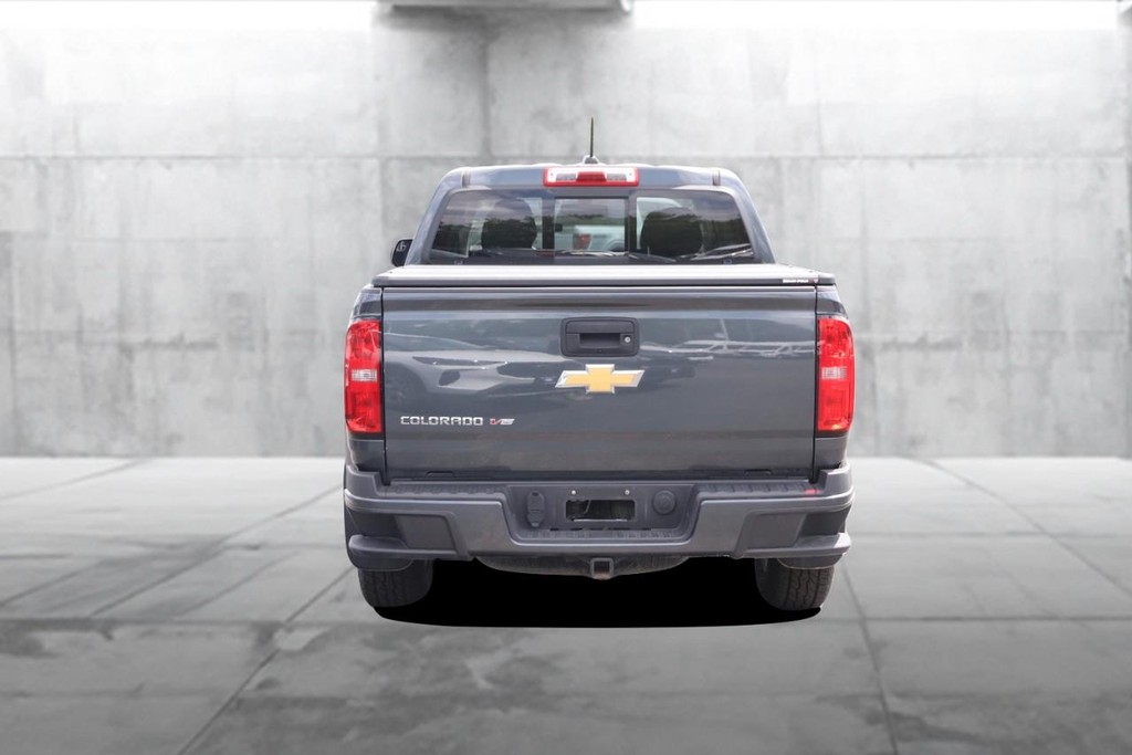 Chevrolet Colorado Vehicle Full-screen Gallery Image 06