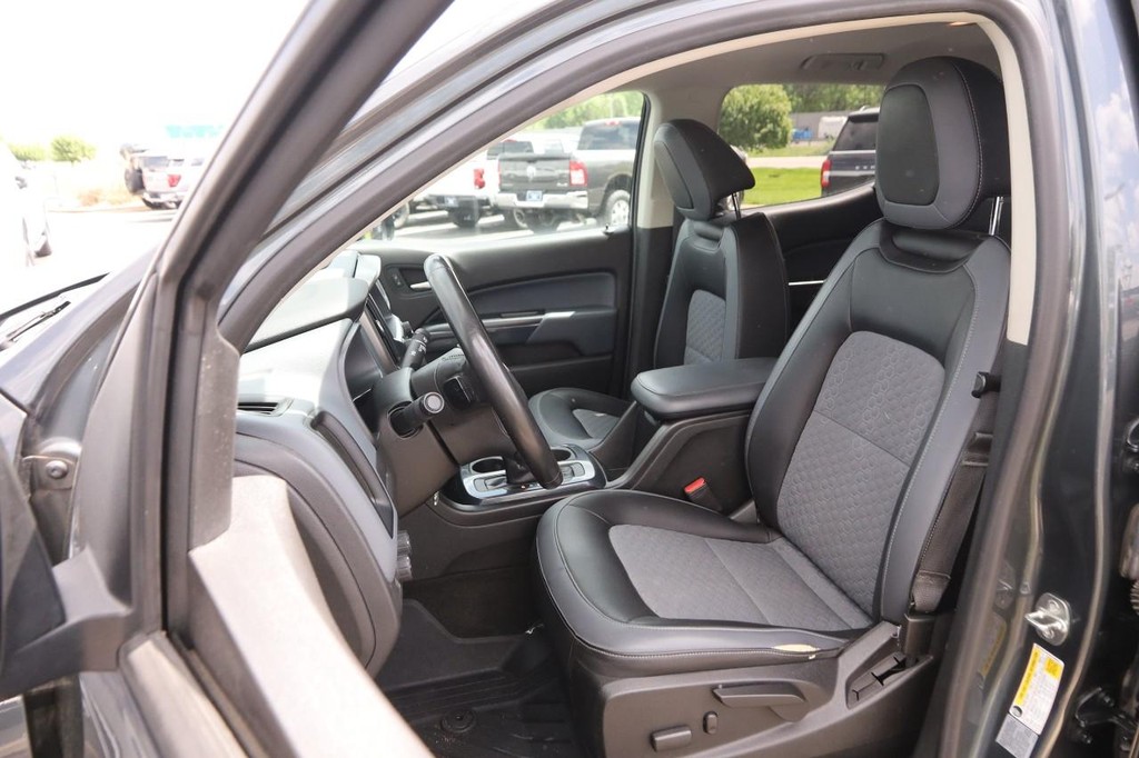 Chevrolet Colorado Vehicle Full-screen Gallery Image 08