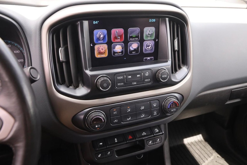 Chevrolet Colorado Vehicle Full-screen Gallery Image 14