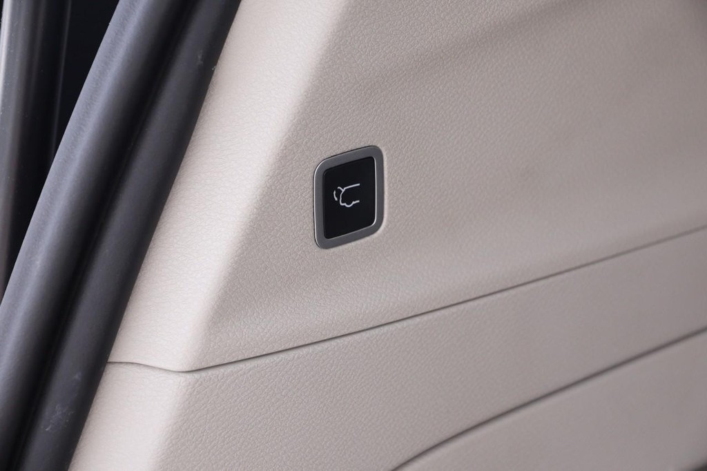 Chrysler Voyager Vehicle Image 08