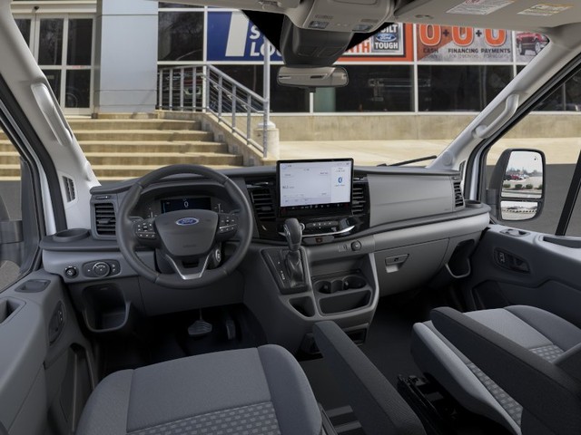 Ford Transit Passenger Wagon Vehicle Image 09