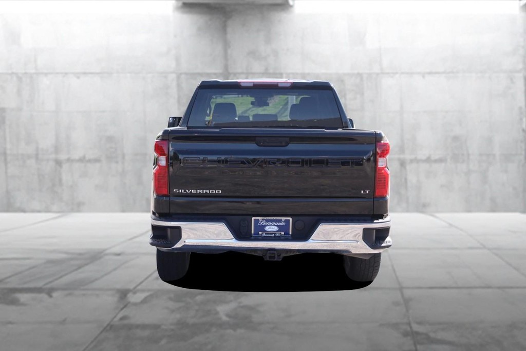 Chevrolet Silverado 1500 Vehicle Full-screen Gallery Image 06