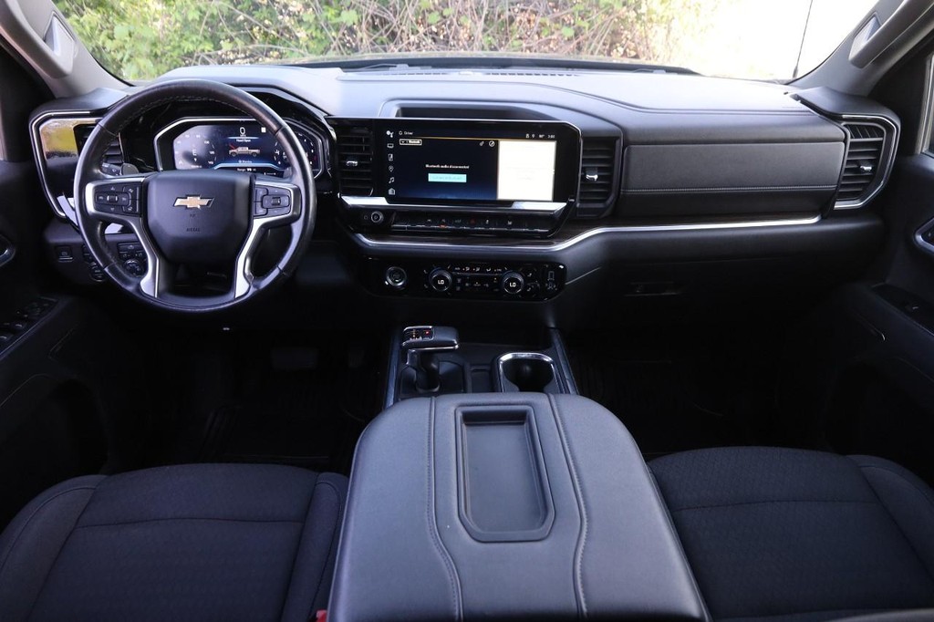 Chevrolet Silverado 1500 Vehicle Full-screen Gallery Image 20