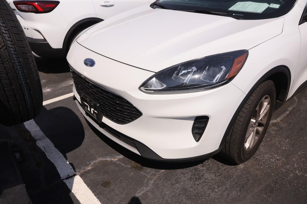 Ford Escape Vehicle Image 02