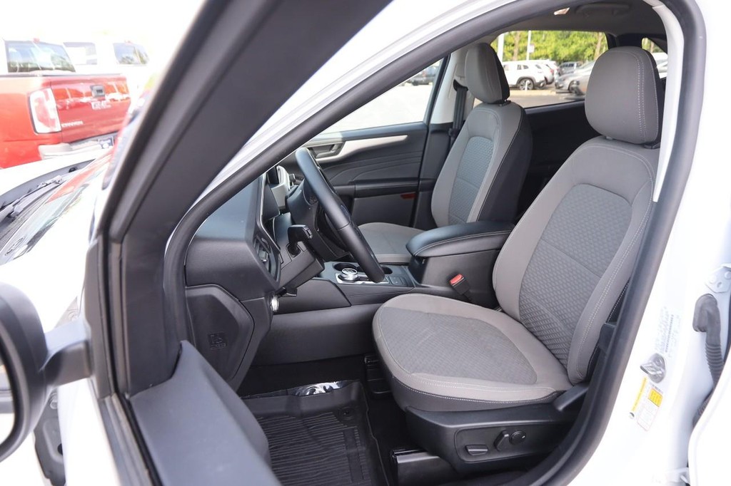 Ford Escape Vehicle Image 09