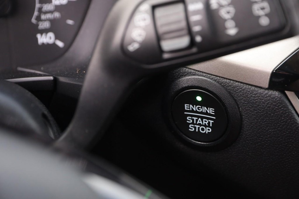 Ford Escape Vehicle Image 15