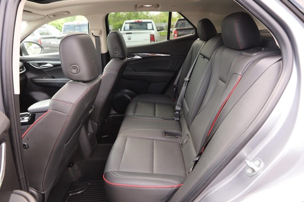 Buick Envision Vehicle Full-screen Gallery Image 11