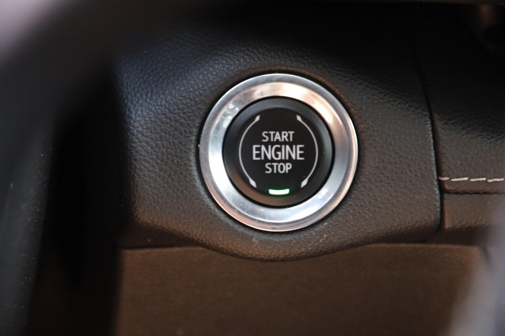 Buick Envision Vehicle Full-screen Gallery Image 16