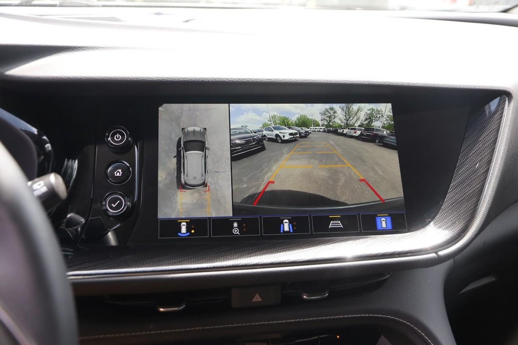 Buick Envision Vehicle Full-screen Gallery Image 19