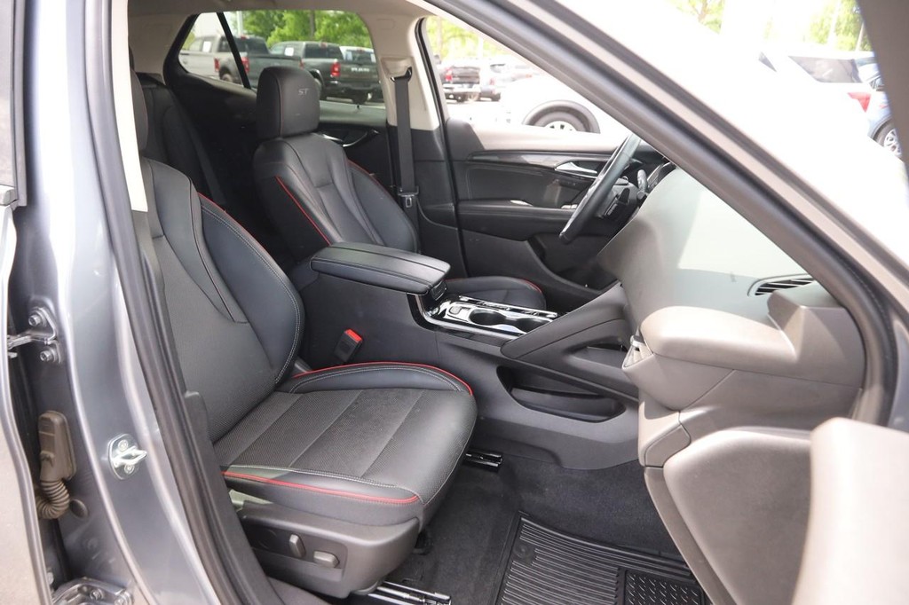 Buick Envision Vehicle Full-screen Gallery Image 30