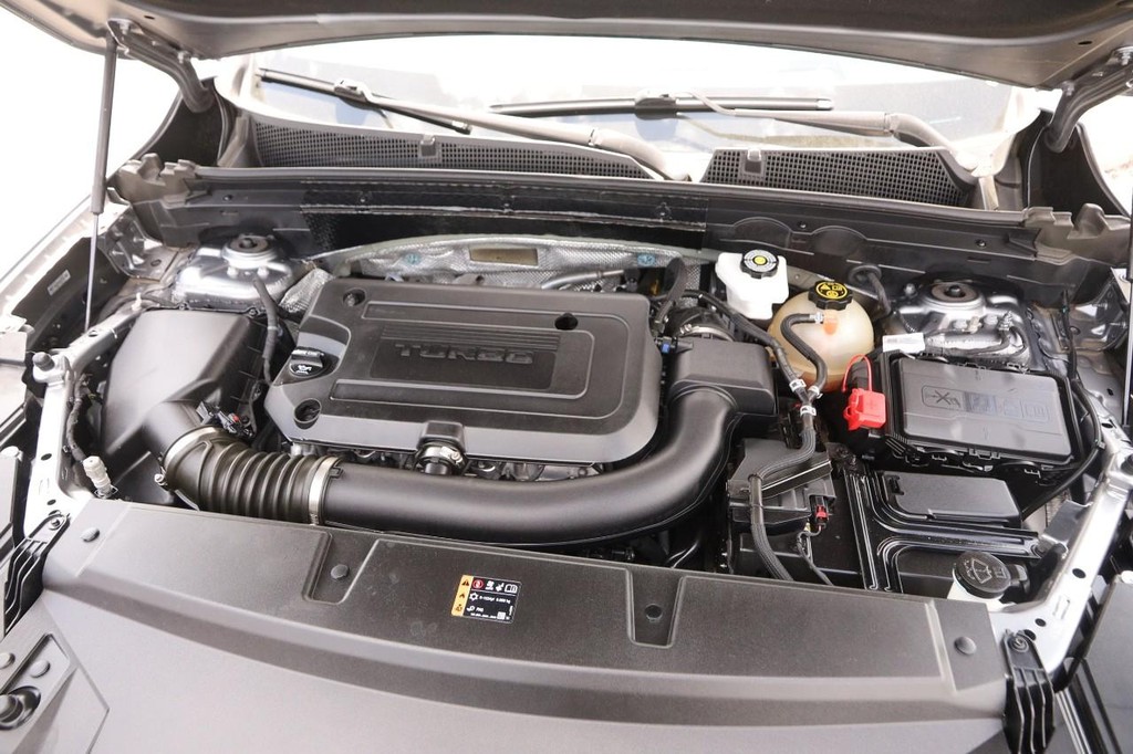 Buick Envision Vehicle Full-screen Gallery Image 31