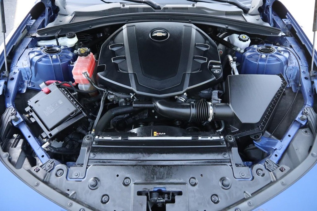 Chevrolet Camaro Vehicle Full-screen Gallery Image 28