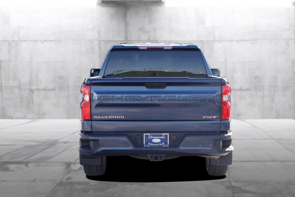 Chevrolet Silverado 1500 Vehicle Full-screen Gallery Image 06