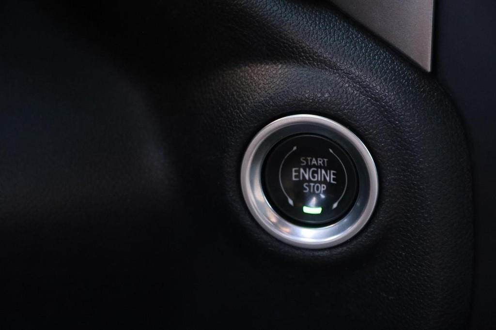 Chevrolet Silverado 1500 Vehicle Full-screen Gallery Image 14