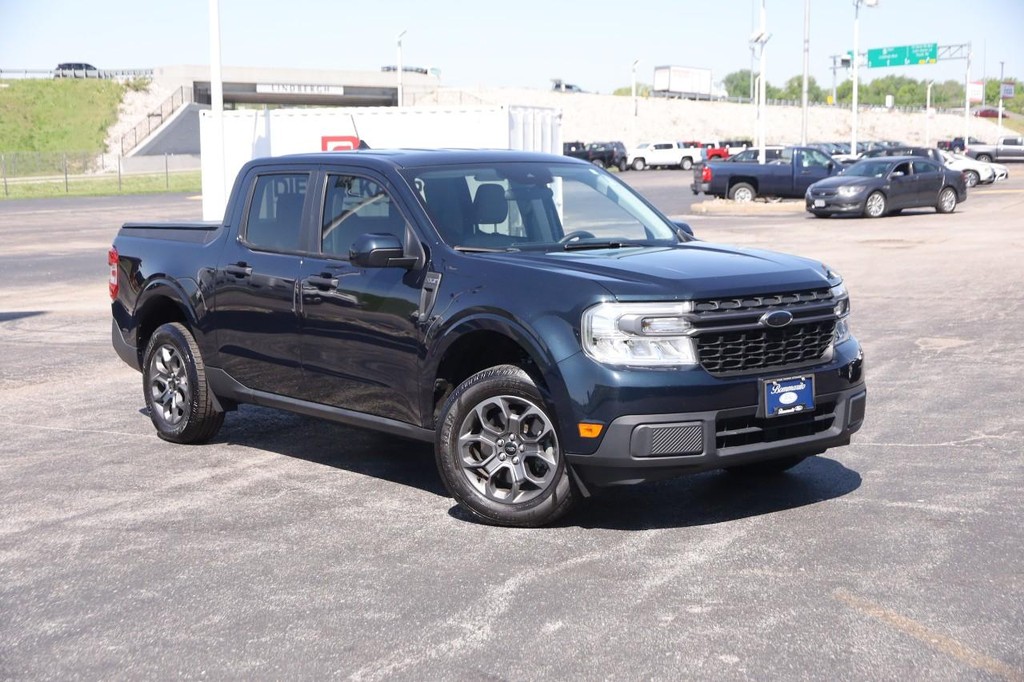 Ford Maverick Vehicle Full-screen Gallery Image 2