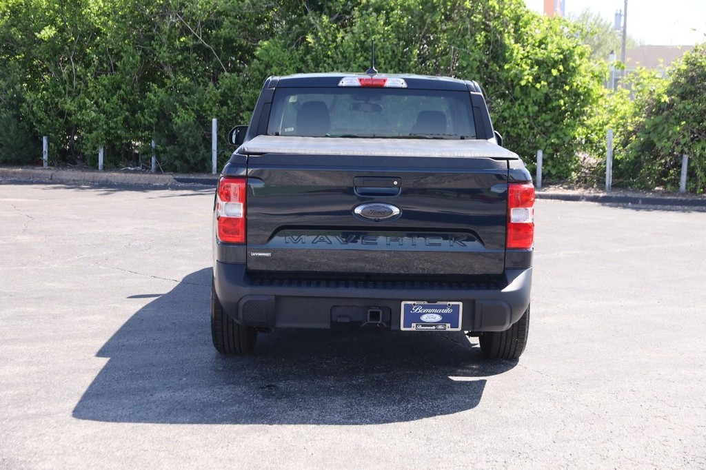 Ford Maverick Vehicle Full-screen Gallery Image 6