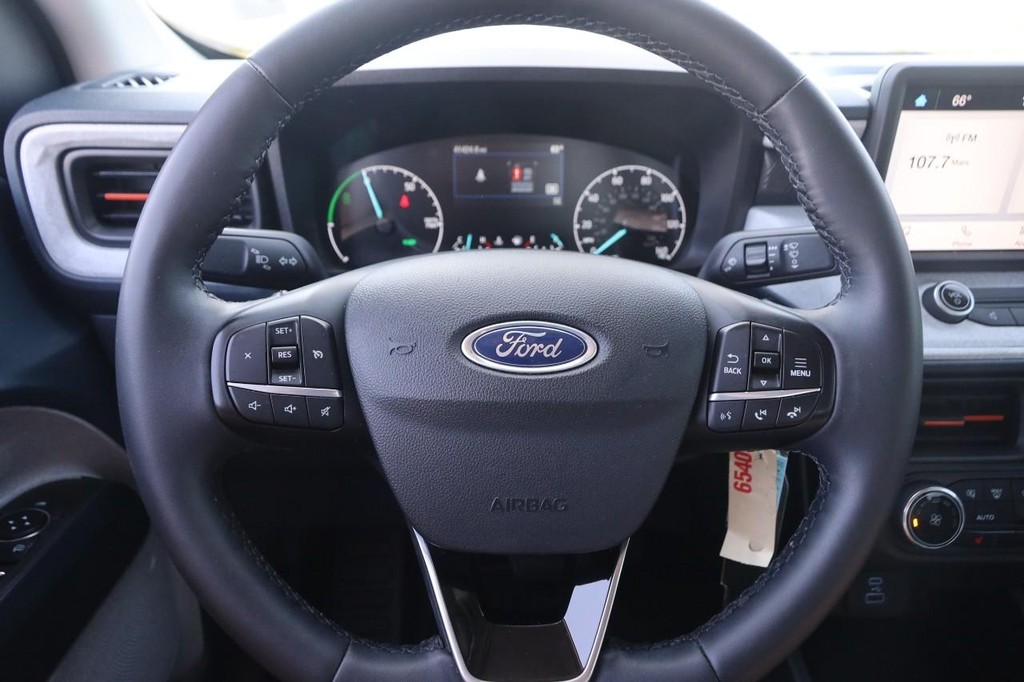 Ford Maverick Vehicle Full-screen Gallery Image 9