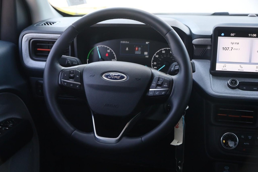 Ford Maverick Vehicle Full-screen Gallery Image 20