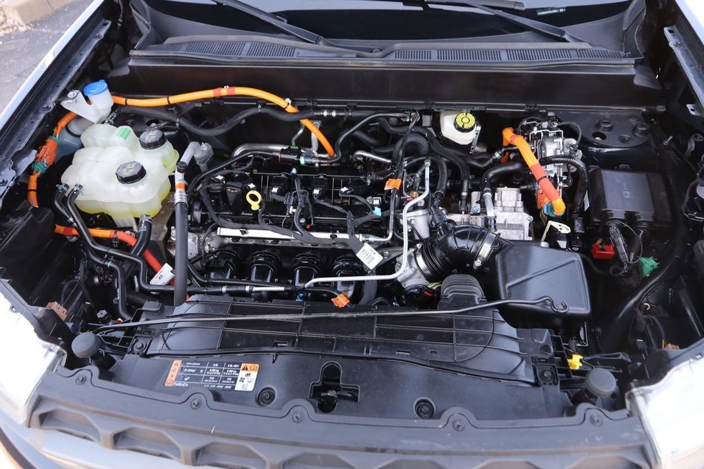 Ford Maverick Vehicle Full-screen Gallery Image 24