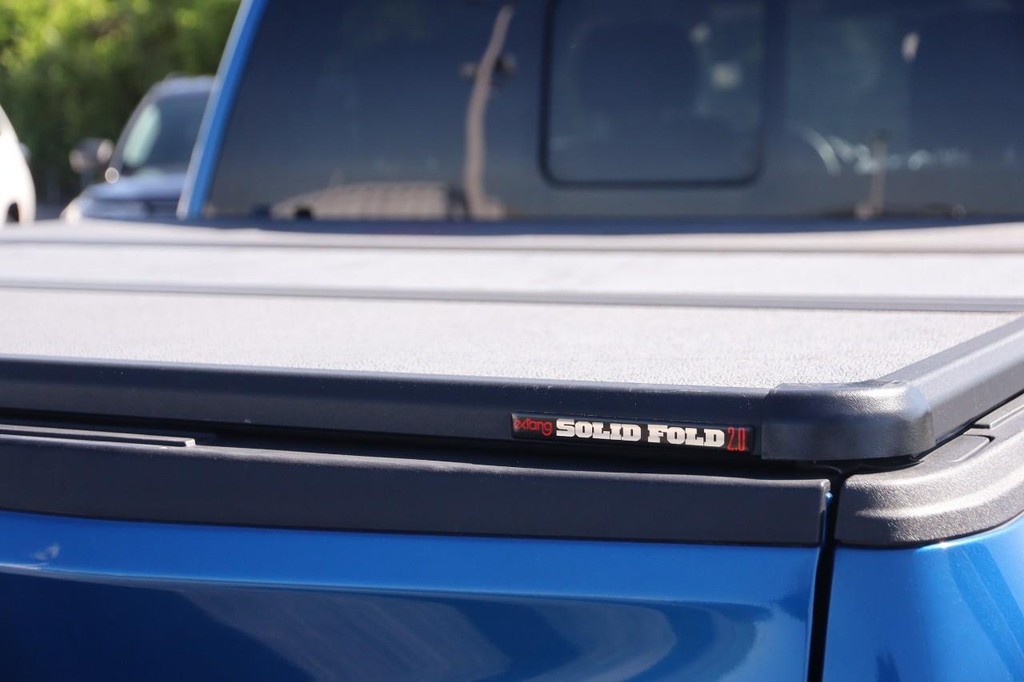 Ford F-150 Vehicle Full-screen Gallery Image 7