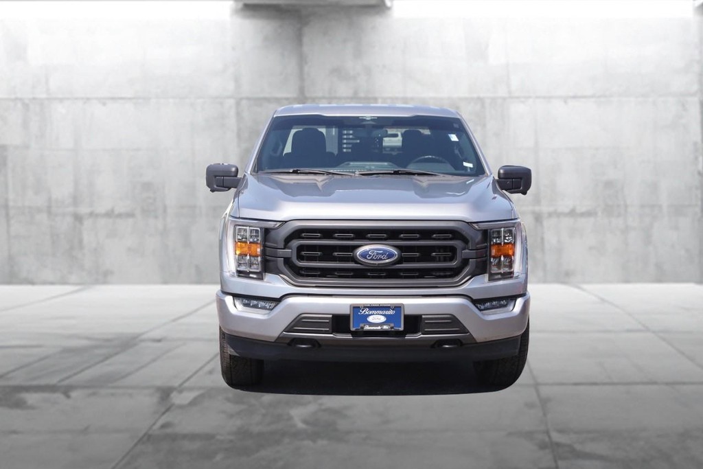 Ford F-150 Vehicle Full-screen Gallery Image 4
