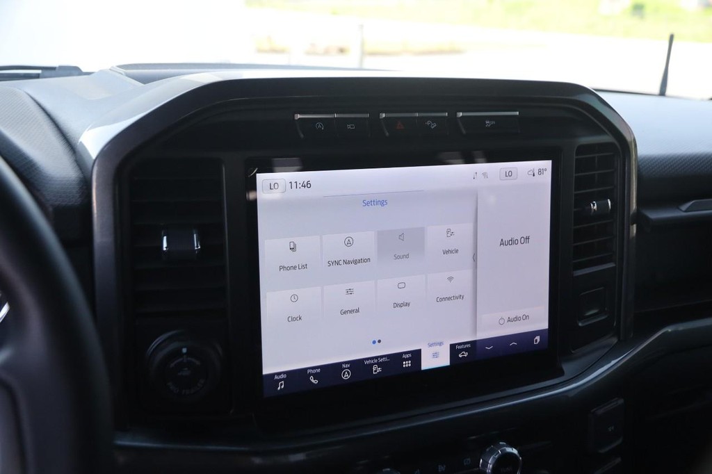 Ford F-150 Vehicle Full-screen Gallery Image 17