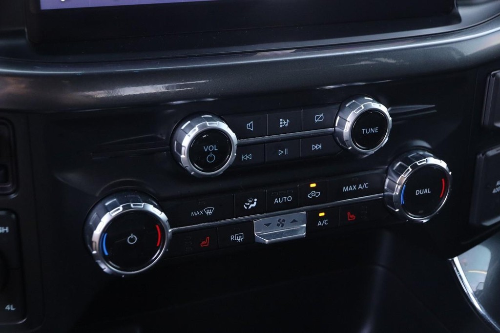 Ford F-150 Vehicle Full-screen Gallery Image 19