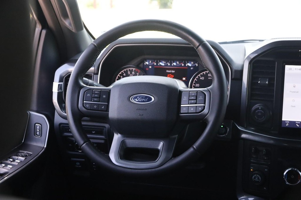 Ford F-150 Vehicle Full-screen Gallery Image 24