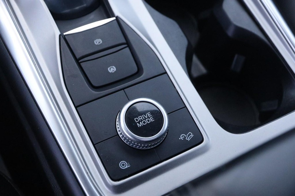 Ford Explorer Vehicle Full-screen Gallery Image 20