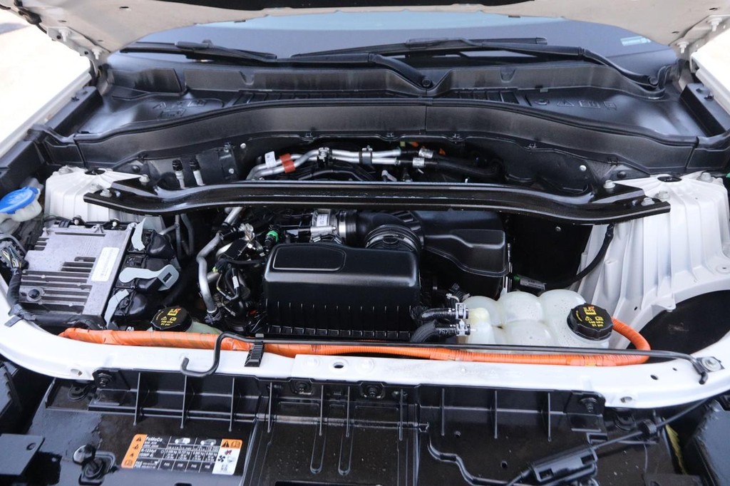 Ford Explorer Vehicle Full-screen Gallery Image 28