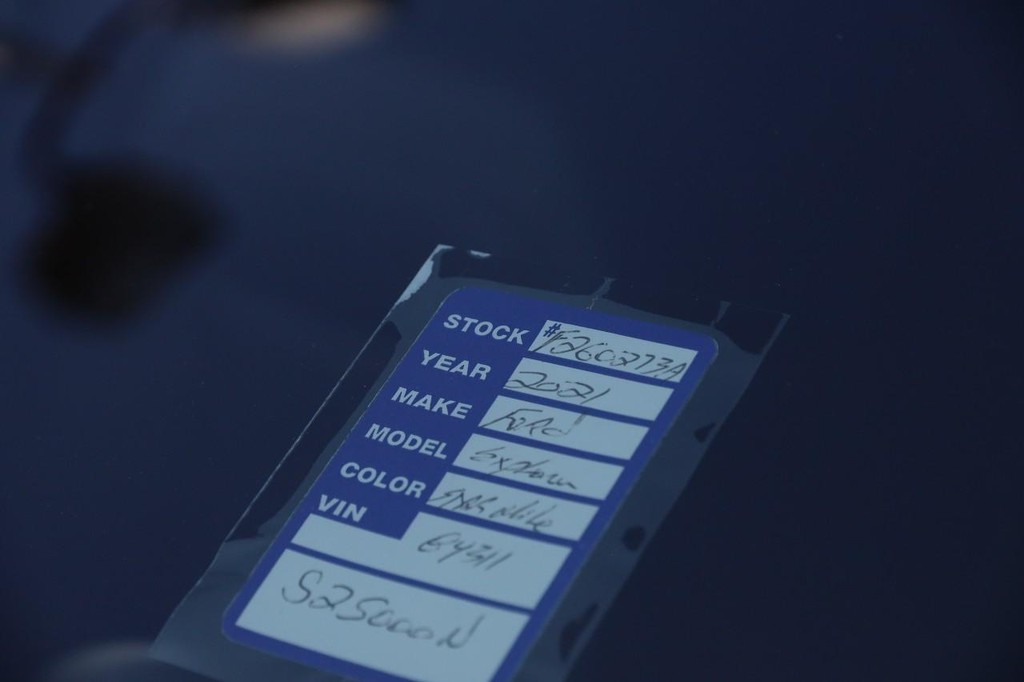 Ford Explorer Vehicle Full-screen Gallery Image 30