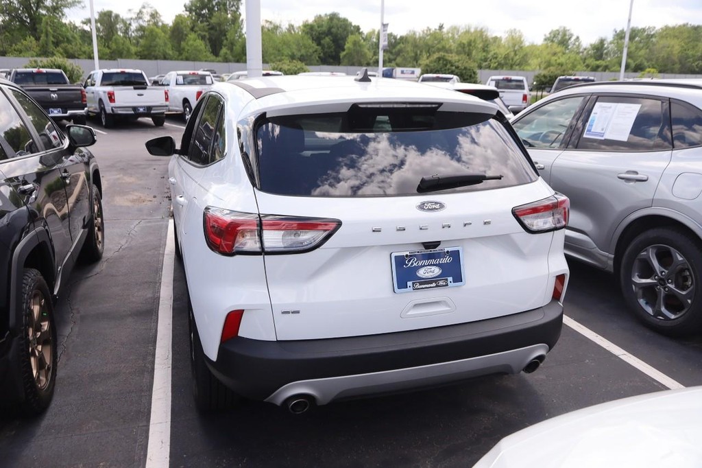 Ford Escape Vehicle Image 07