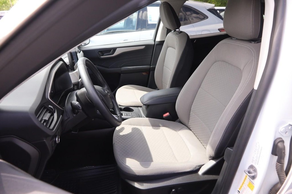 Ford Escape Vehicle Image 10