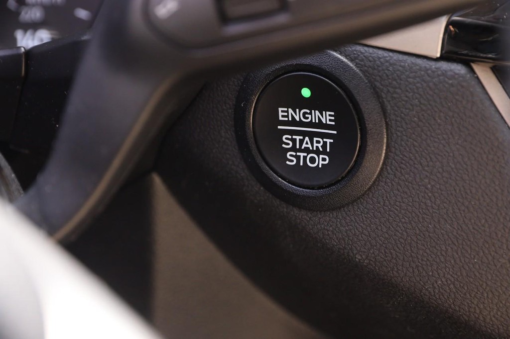 Ford Escape Vehicle Image 16