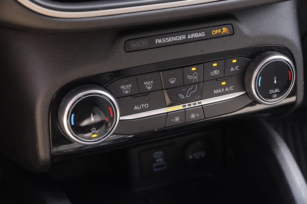 Ford Escape Vehicle Image 19