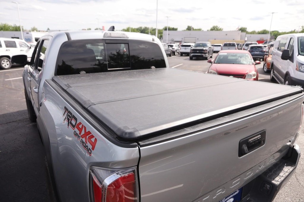 Toyota Tacoma 4WD Vehicle Image 08