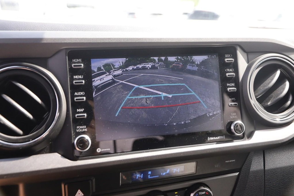 Toyota Tacoma 4WD Vehicle Image 18