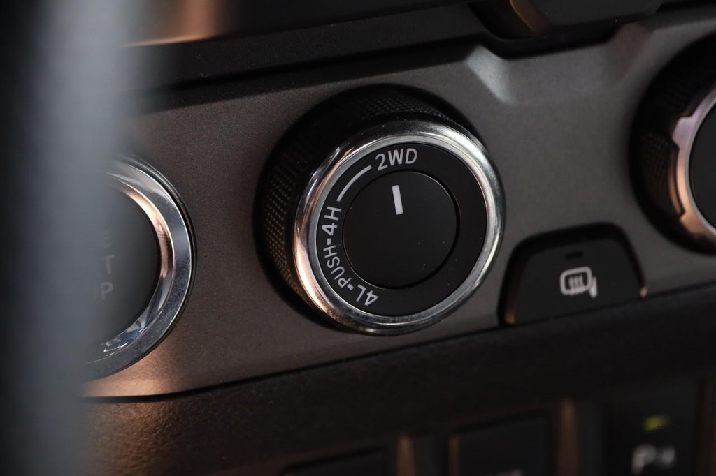 Toyota Tacoma 4WD Vehicle Image 20