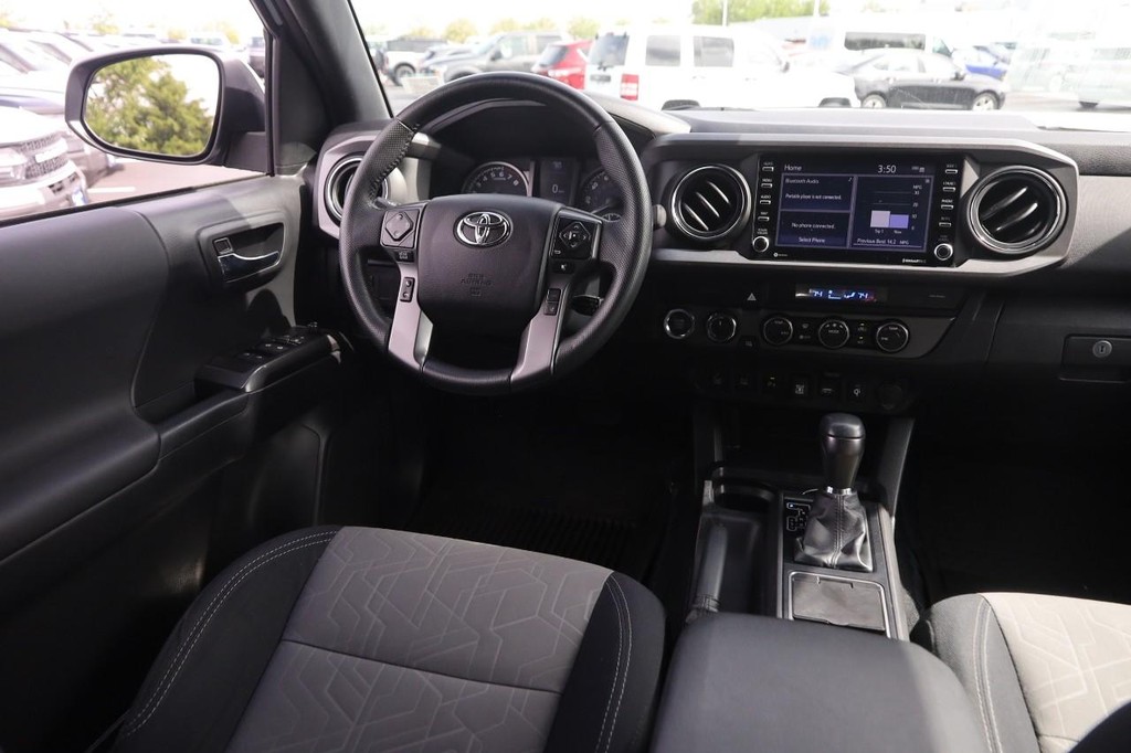 Toyota Tacoma 4WD Vehicle Image 23