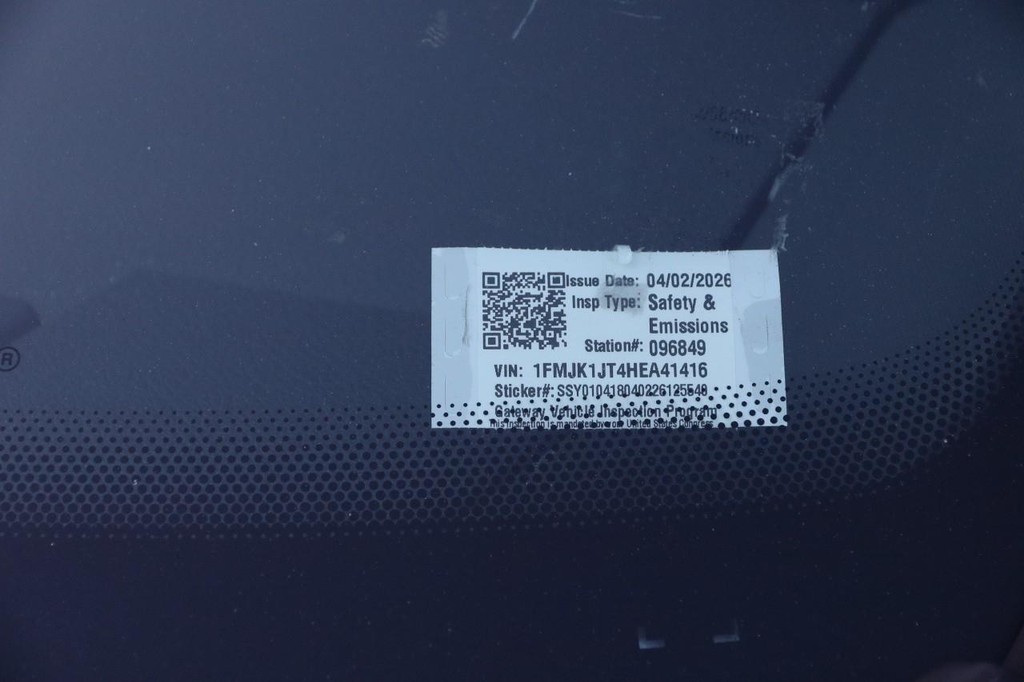 Ford Expedition EL Vehicle Full-screen Gallery Image 28