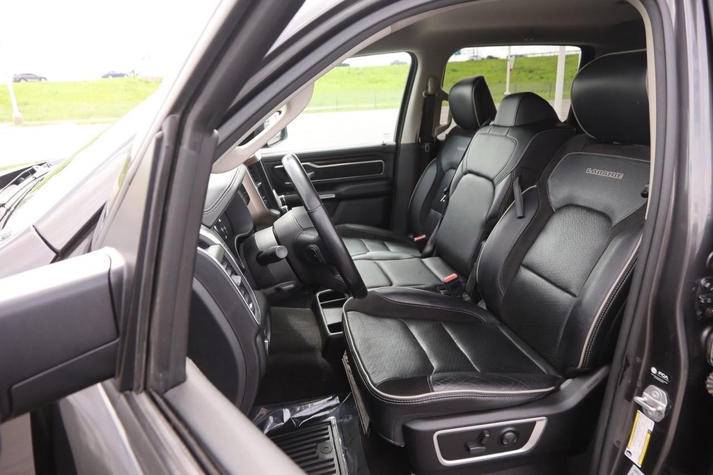 Ram 1500 Vehicle Full-screen Gallery Image 8