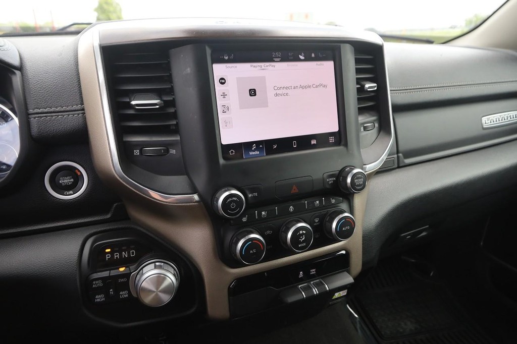 Ram 1500 Vehicle Full-screen Gallery Image 16