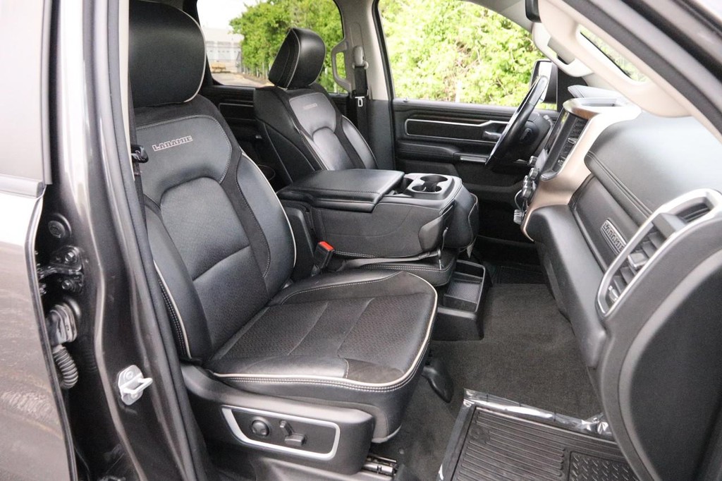 Ram 1500 Vehicle Full-screen Gallery Image 26