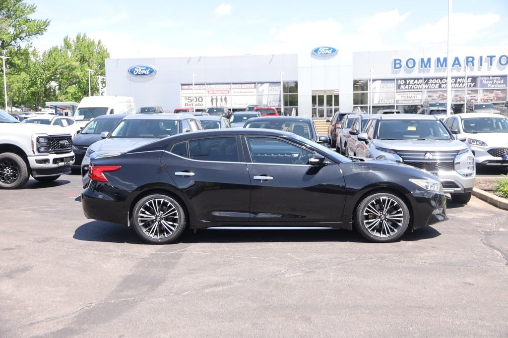 Nissan Maxima Vehicle Image 05