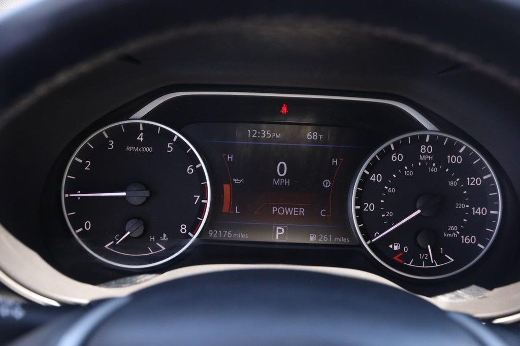 Nissan Maxima Vehicle Image 13