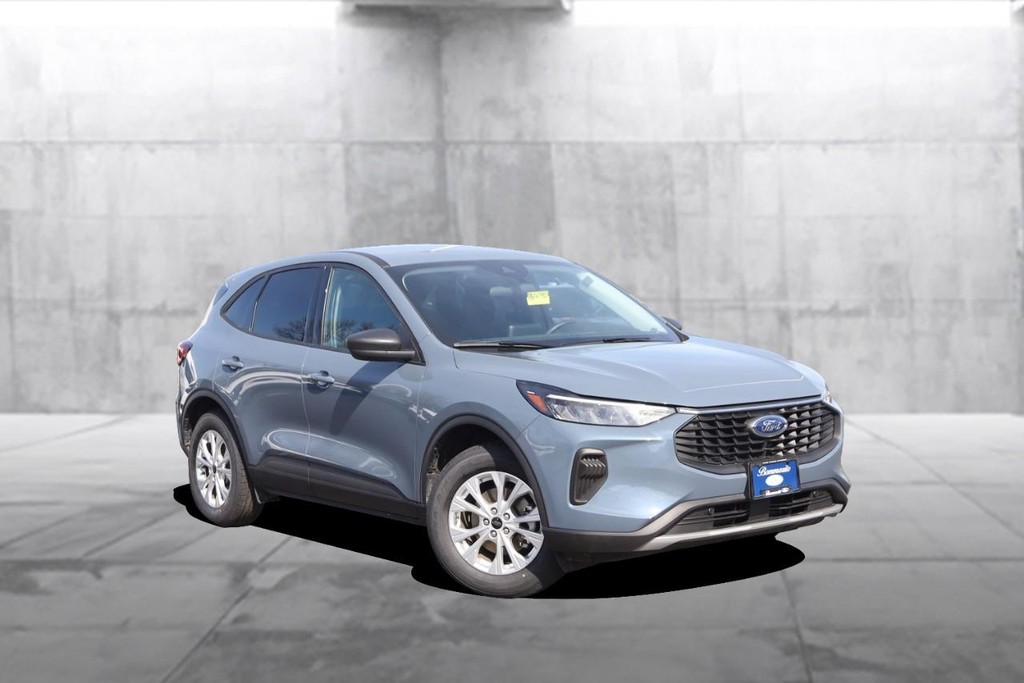 Ford Escape Vehicle Image 02